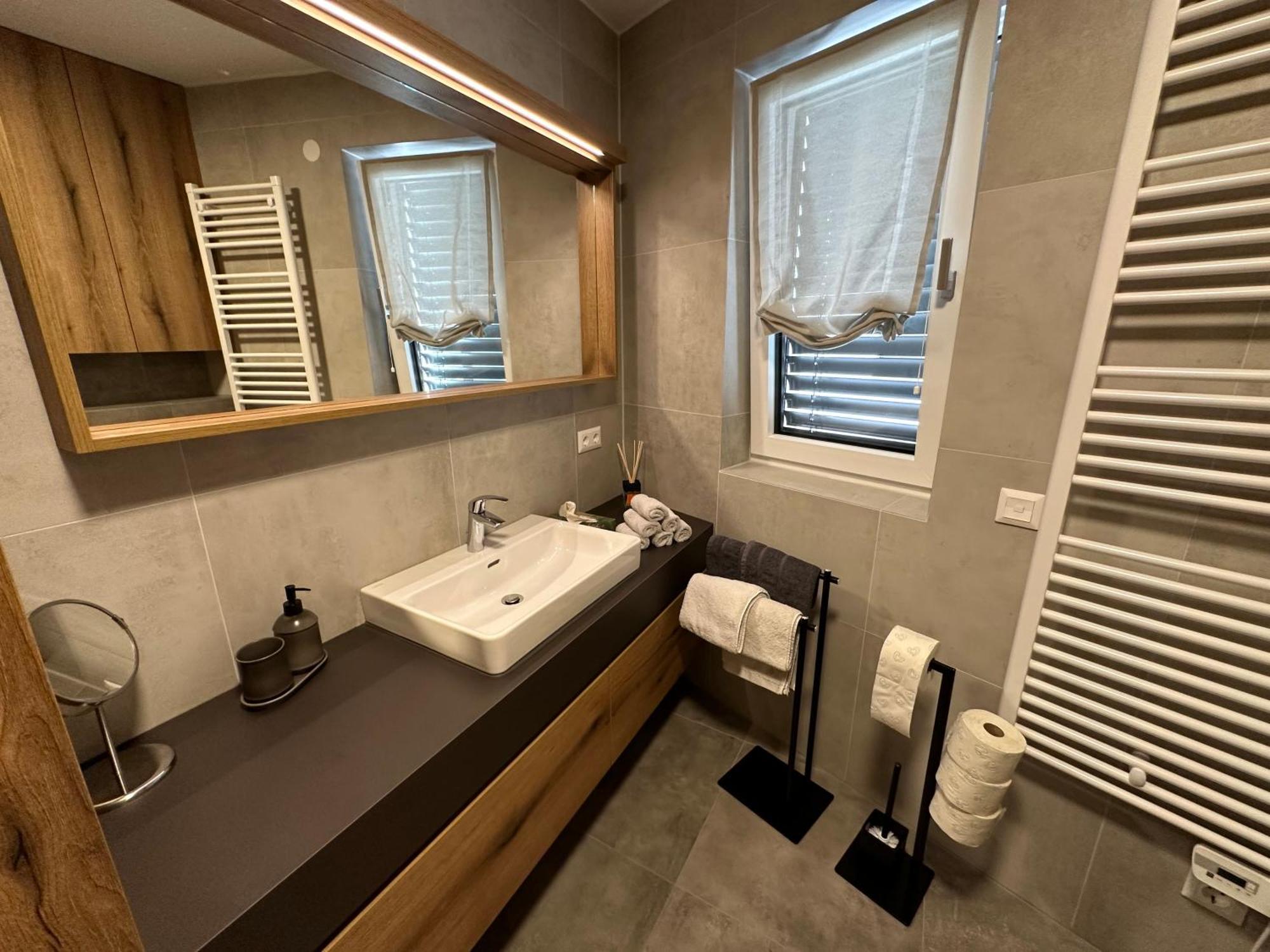 Apartment Deluxe Ossiacher See - Gerlitzen Sattendorf Ngoại thất bức ảnh